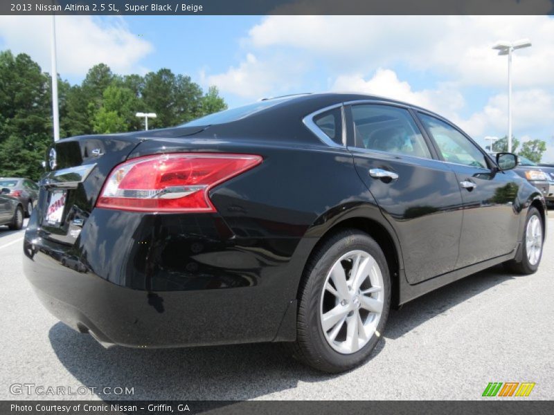 Super Black / Beige 2013 Nissan Altima 2.5 SL