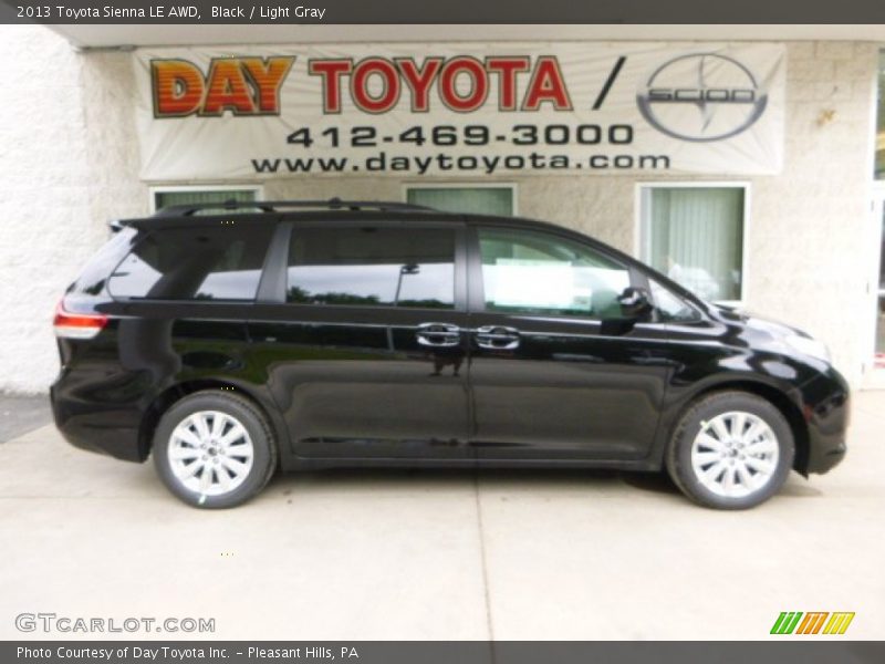Black / Light Gray 2013 Toyota Sienna LE AWD