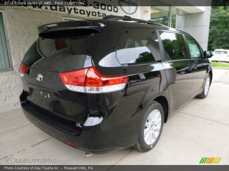 Black / Light Gray 2013 Toyota Sienna LE AWD