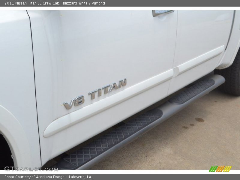 Blizzard White / Almond 2011 Nissan Titan SL Crew Cab