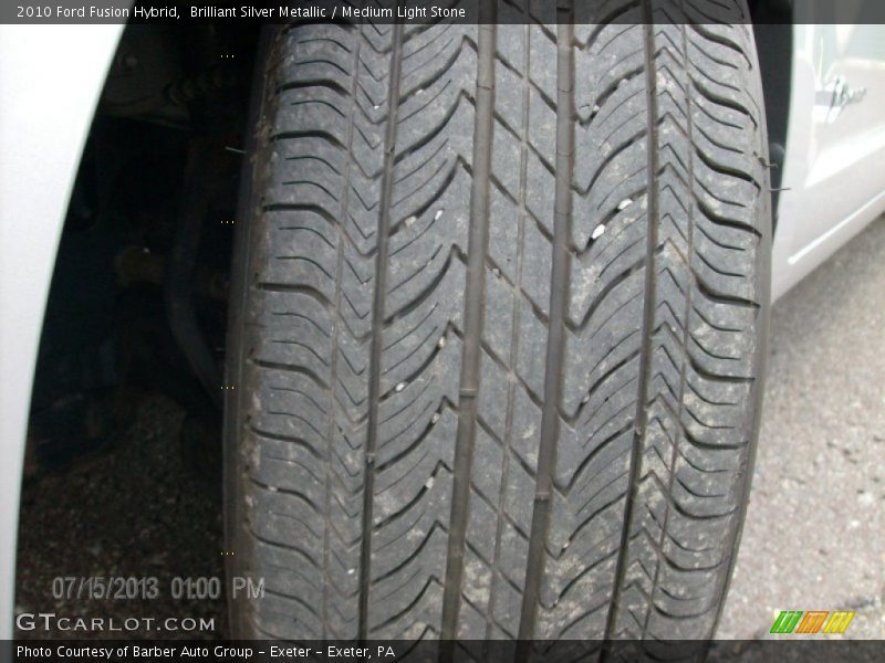 Brilliant Silver Metallic / Medium Light Stone 2010 Ford Fusion Hybrid