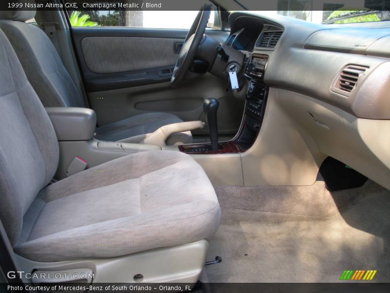 Champagne Metallic / Blond 1999 Nissan Altima GXE