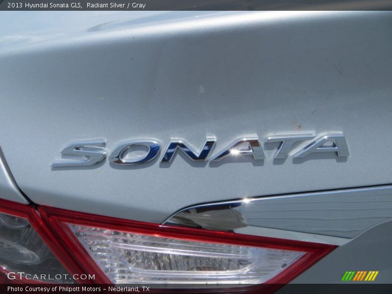 Radiant Silver / Gray 2013 Hyundai Sonata GLS