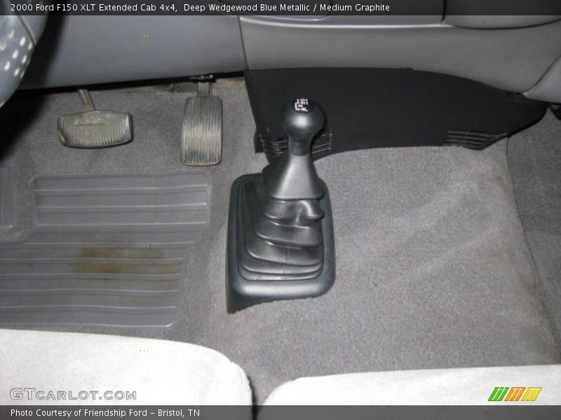 Deep Wedgewood Blue Metallic / Medium Graphite 2000 Ford F150 XLT Extended Cab 4x4