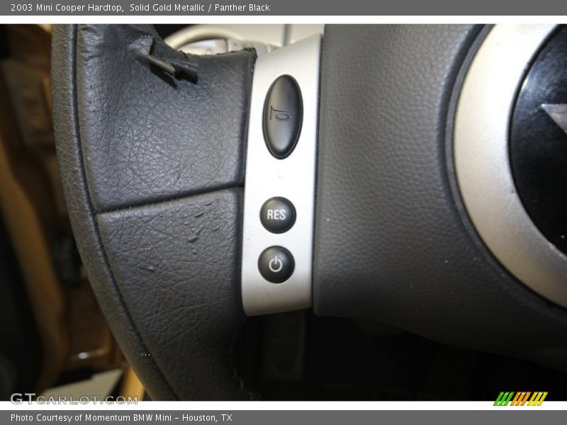 Solid Gold Metallic / Panther Black 2003 Mini Cooper Hardtop