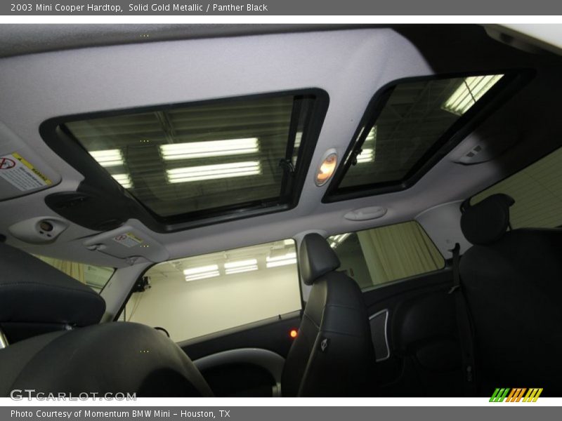 Solid Gold Metallic / Panther Black 2003 Mini Cooper Hardtop
