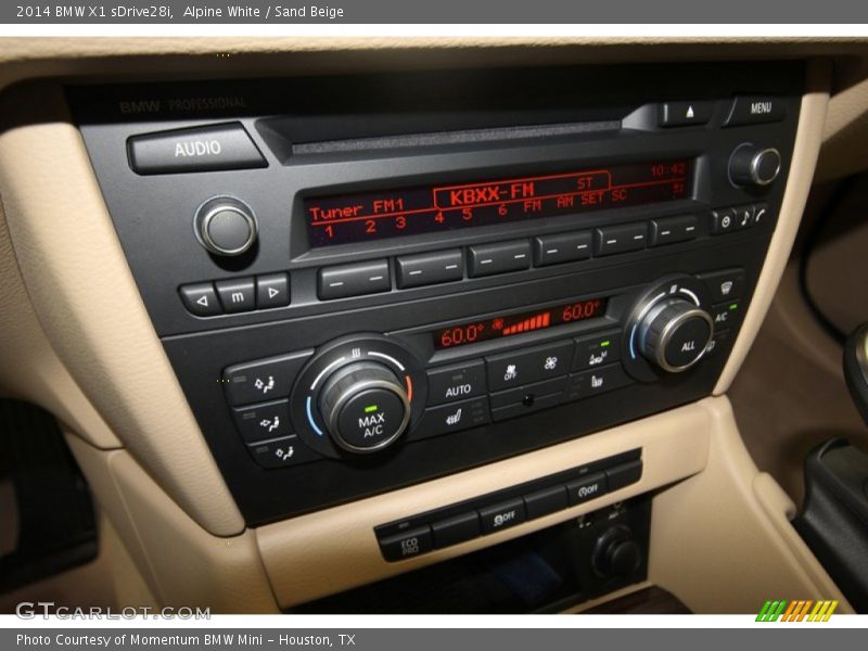 Alpine White / Sand Beige 2014 BMW X1 sDrive28i