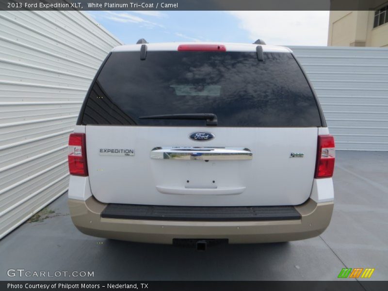 White Platinum Tri-Coat / Camel 2013 Ford Expedition XLT