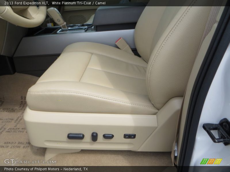 White Platinum Tri-Coat / Camel 2013 Ford Expedition XLT