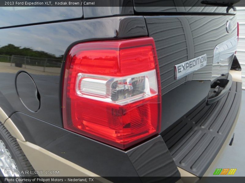 Kodiak Brown / Camel 2013 Ford Expedition XLT