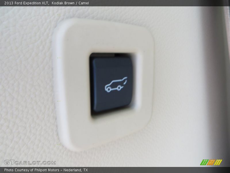 Kodiak Brown / Camel 2013 Ford Expedition XLT