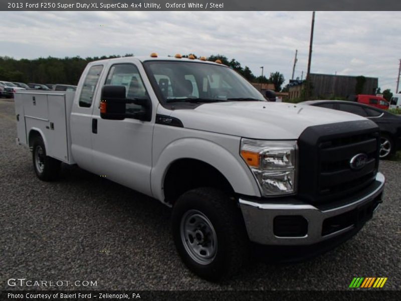 Front 3/4 View of 2013 F250 Super Duty XL SuperCab 4x4 Utility