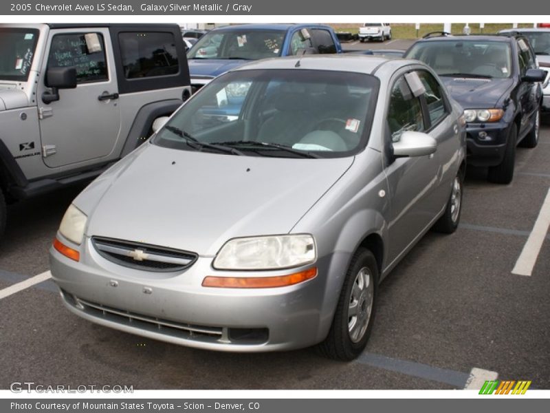 Galaxy Silver Metallic / Gray 2005 Chevrolet Aveo LS Sedan