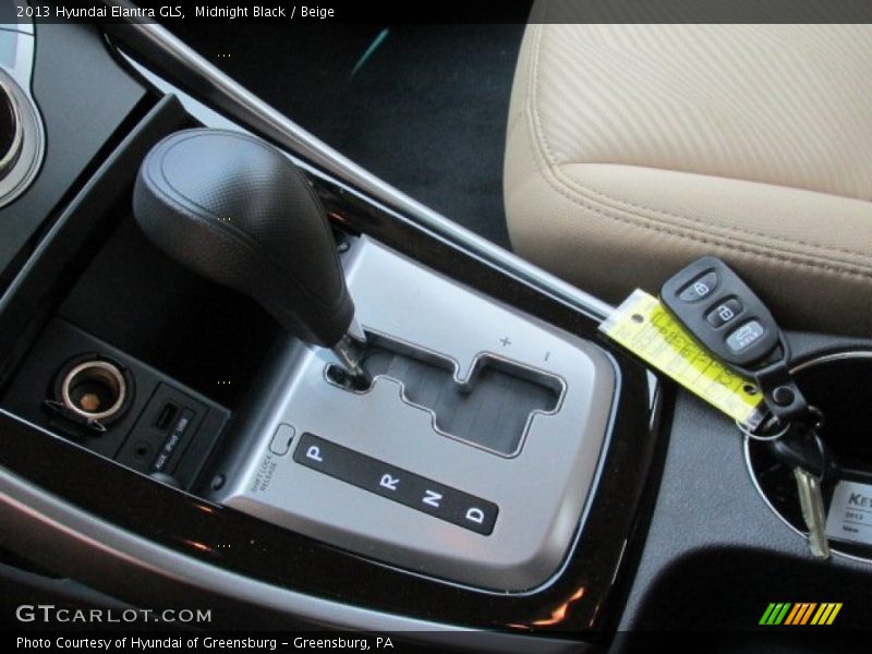 Midnight Black / Beige 2013 Hyundai Elantra GLS
