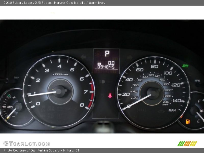 Harvest Gold Metallic / Warm Ivory 2010 Subaru Legacy 2.5i Sedan