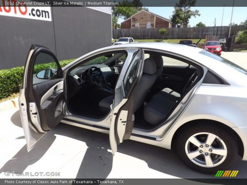 Silver Ice Metallic / Medium Titanium 2012 Chevrolet Cruze LT