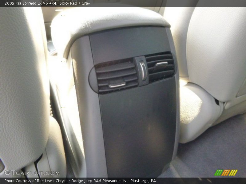 Spicy Red / Gray 2009 Kia Borrego LX V6 4x4