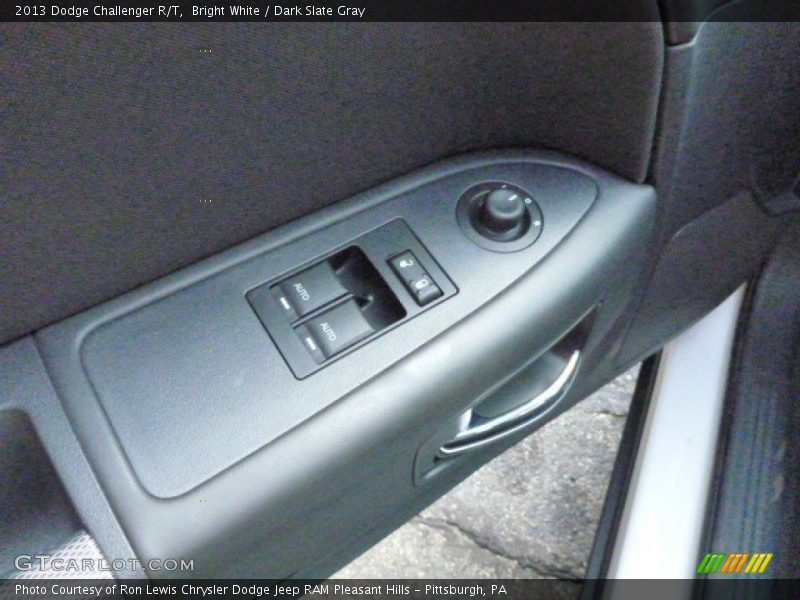 Bright White / Dark Slate Gray 2013 Dodge Challenger R/T