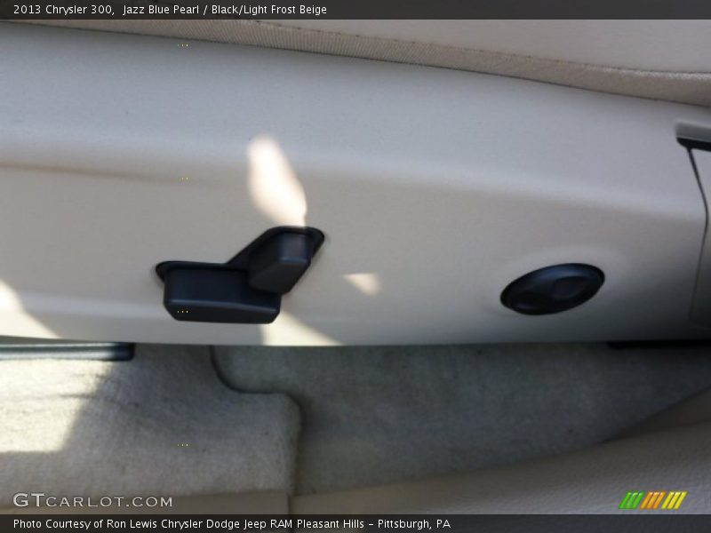 Jazz Blue Pearl / Black/Light Frost Beige 2013 Chrysler 300
