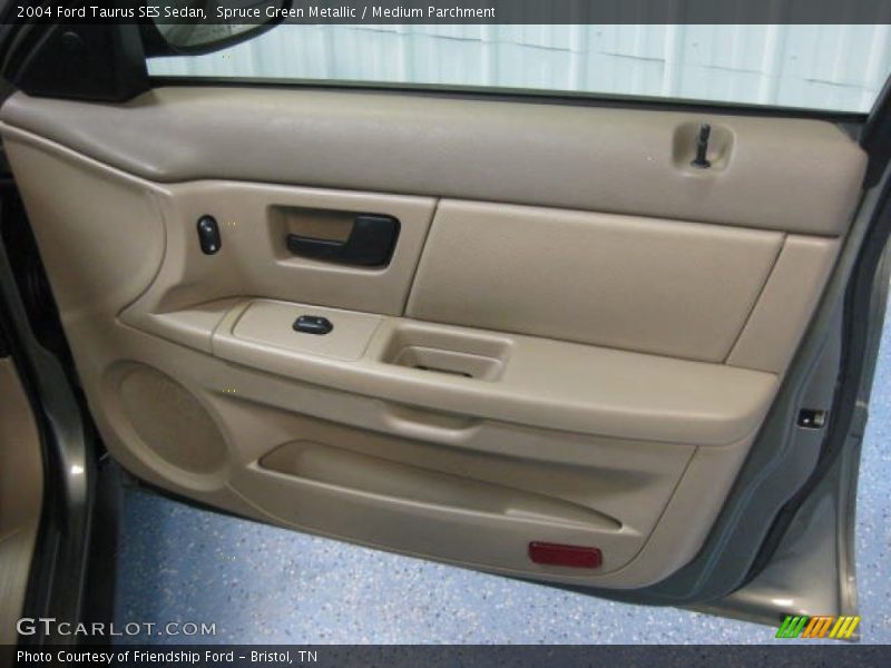 Spruce Green Metallic / Medium Parchment 2004 Ford Taurus SES Sedan