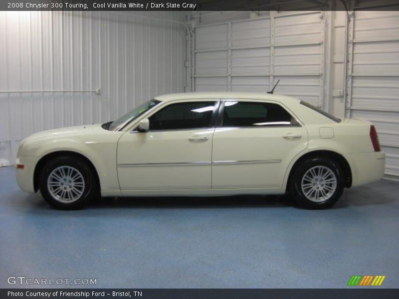 Cool Vanilla White / Dark Slate Gray 2008 Chrysler 300 Touring