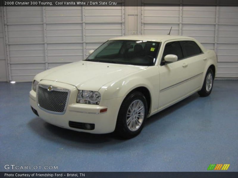 Cool Vanilla White / Dark Slate Gray 2008 Chrysler 300 Touring