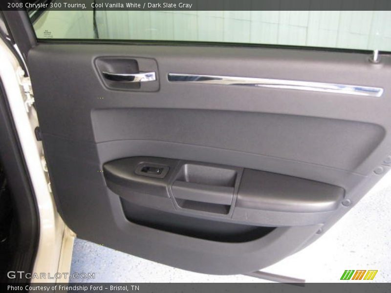 Cool Vanilla White / Dark Slate Gray 2008 Chrysler 300 Touring