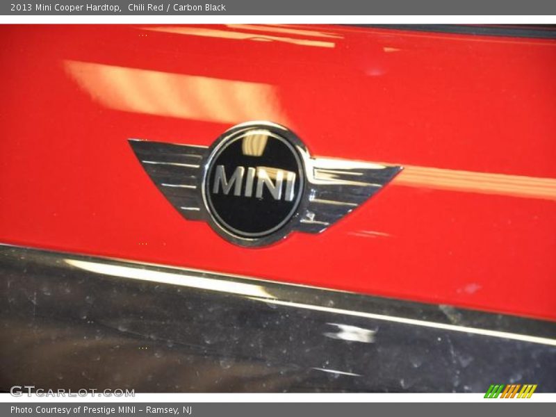 Chili Red / Carbon Black 2013 Mini Cooper Hardtop