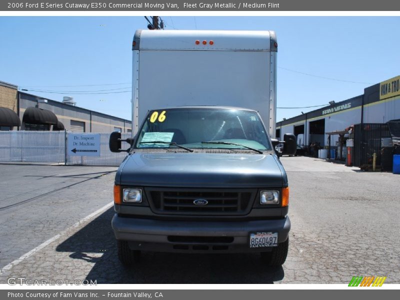 Fleet Gray Metallic / Medium Flint 2006 Ford E Series Cutaway E350 Commercial Moving Van