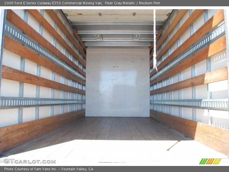 Fleet Gray Metallic / Medium Flint 2006 Ford E Series Cutaway E350 Commercial Moving Van