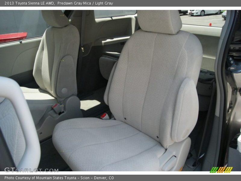 Predawn Gray Mica / Light Gray 2013 Toyota Sienna LE AWD