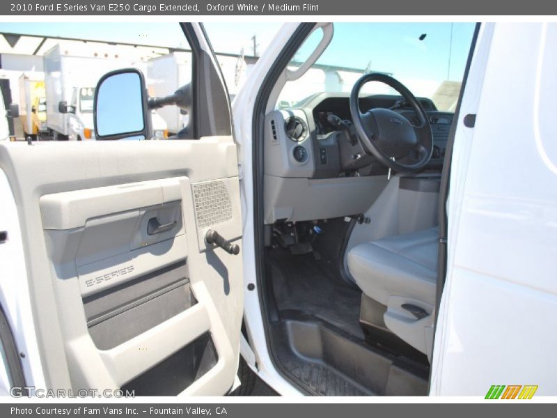 Oxford White / Medium Flint 2010 Ford E Series Van E250 Cargo Extended