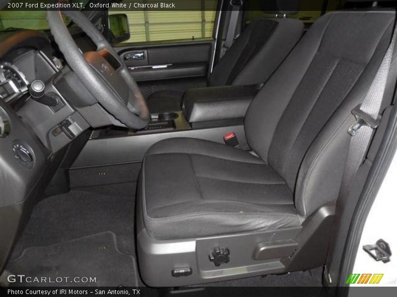Oxford White / Charcoal Black 2007 Ford Expedition XLT