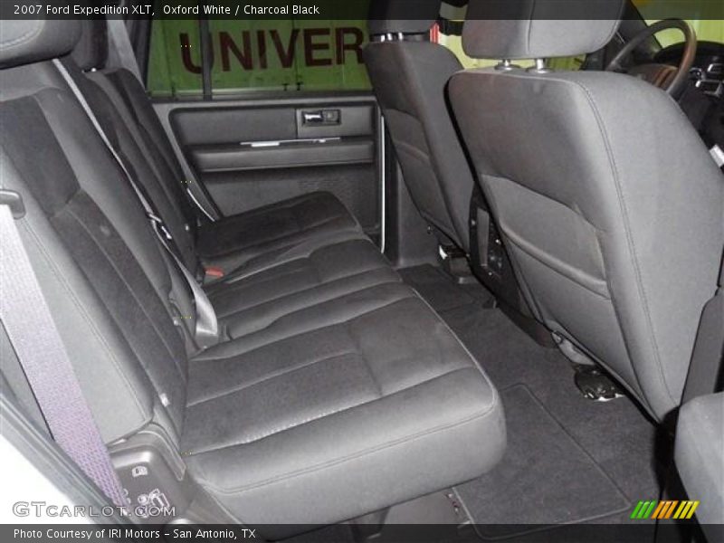 Oxford White / Charcoal Black 2007 Ford Expedition XLT