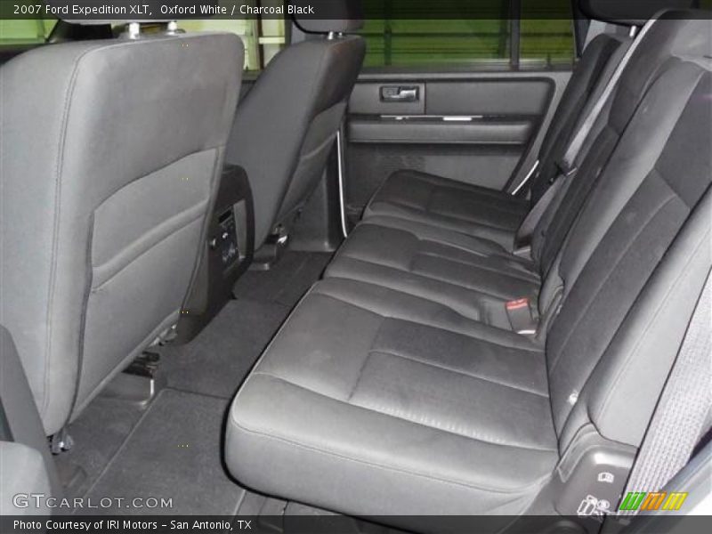 Oxford White / Charcoal Black 2007 Ford Expedition XLT