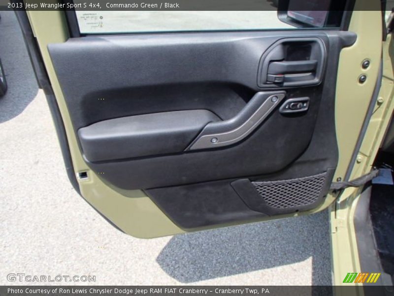 Commando Green / Black 2013 Jeep Wrangler Sport S 4x4
