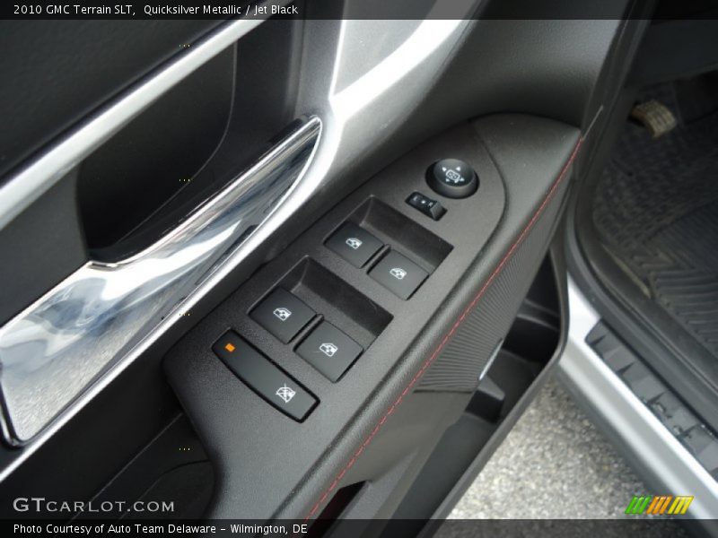 Quicksilver Metallic / Jet Black 2010 GMC Terrain SLT