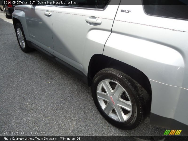 Quicksilver Metallic / Jet Black 2010 GMC Terrain SLT