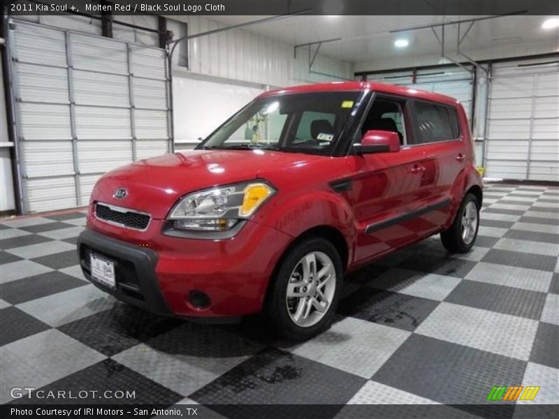 Molten Red / Black Soul Logo Cloth 2011 Kia Soul +