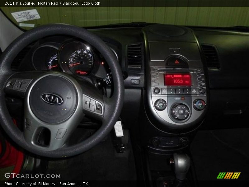Molten Red / Black Soul Logo Cloth 2011 Kia Soul +