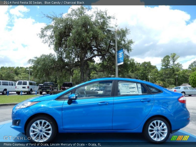  2014 Fiesta SE Sedan Blue Candy