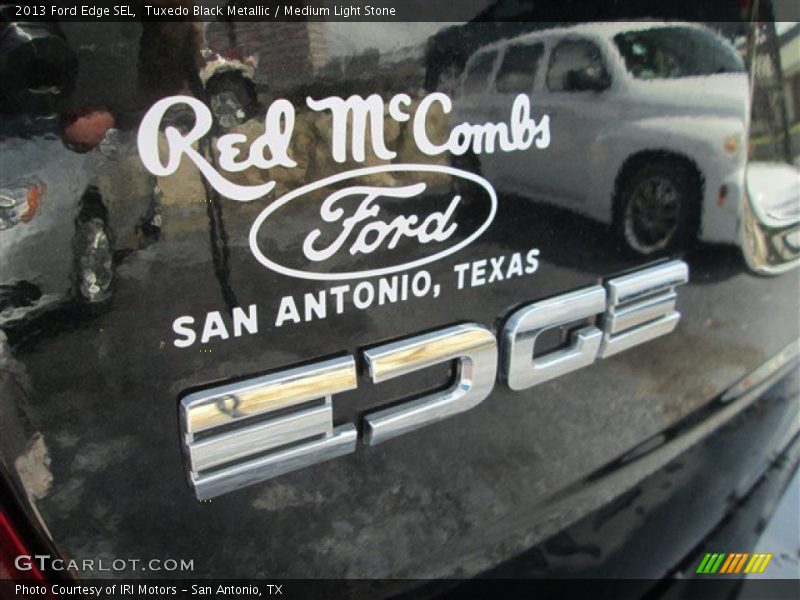 Tuxedo Black Metallic / Medium Light Stone 2013 Ford Edge SEL