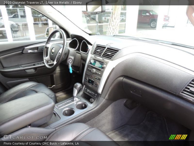Silver Ice Metallic / Ebony 2010 Chevrolet Traverse LT