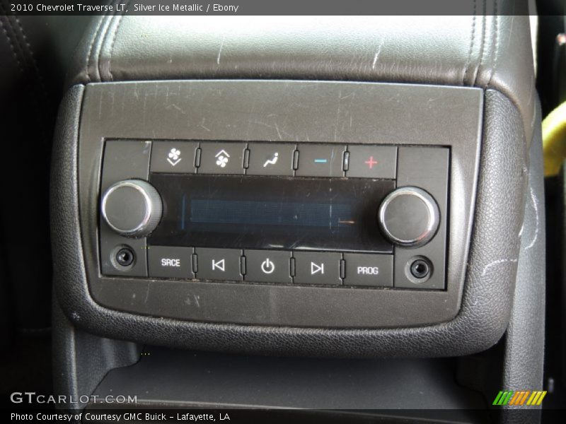 Silver Ice Metallic / Ebony 2010 Chevrolet Traverse LT