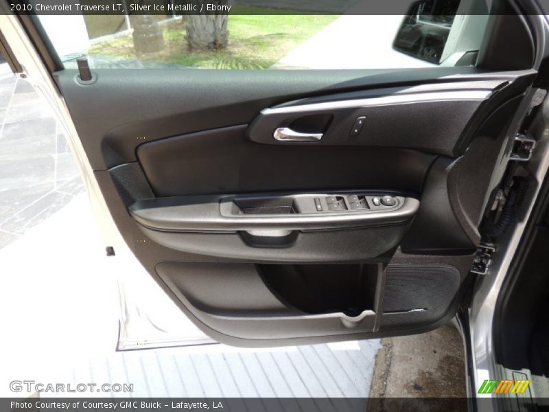 Silver Ice Metallic / Ebony 2010 Chevrolet Traverse LT