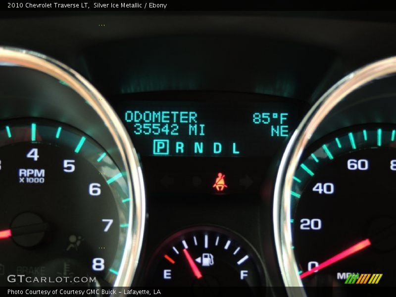 Silver Ice Metallic / Ebony 2010 Chevrolet Traverse LT