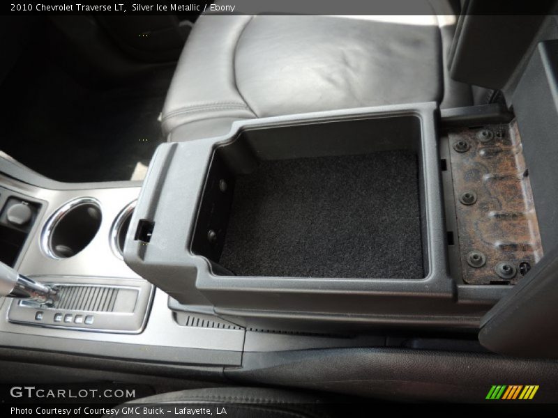 Silver Ice Metallic / Ebony 2010 Chevrolet Traverse LT
