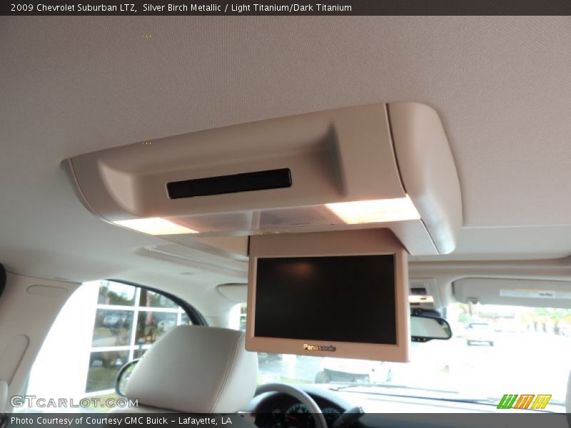 Silver Birch Metallic / Light Titanium/Dark Titanium 2009 Chevrolet Suburban LTZ