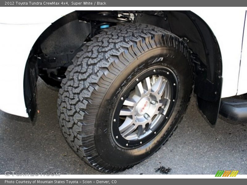 Super White / Black 2012 Toyota Tundra CrewMax 4x4
