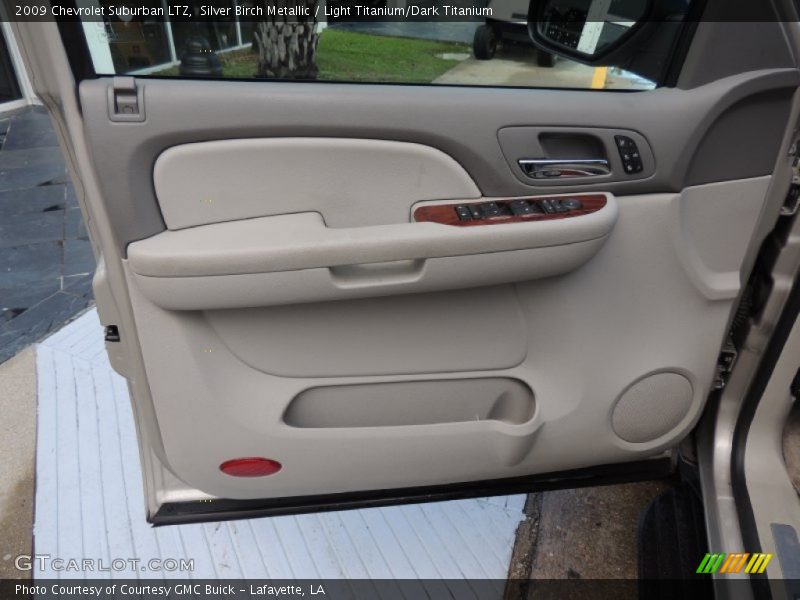 Silver Birch Metallic / Light Titanium/Dark Titanium 2009 Chevrolet Suburban LTZ